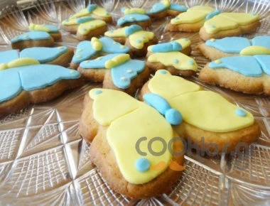 Η συνταγή της ημέρας: Μπισκότα βουτύρου με ζαχαρόπαστα